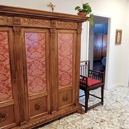 La Casa Di Amelie Apartment Parma